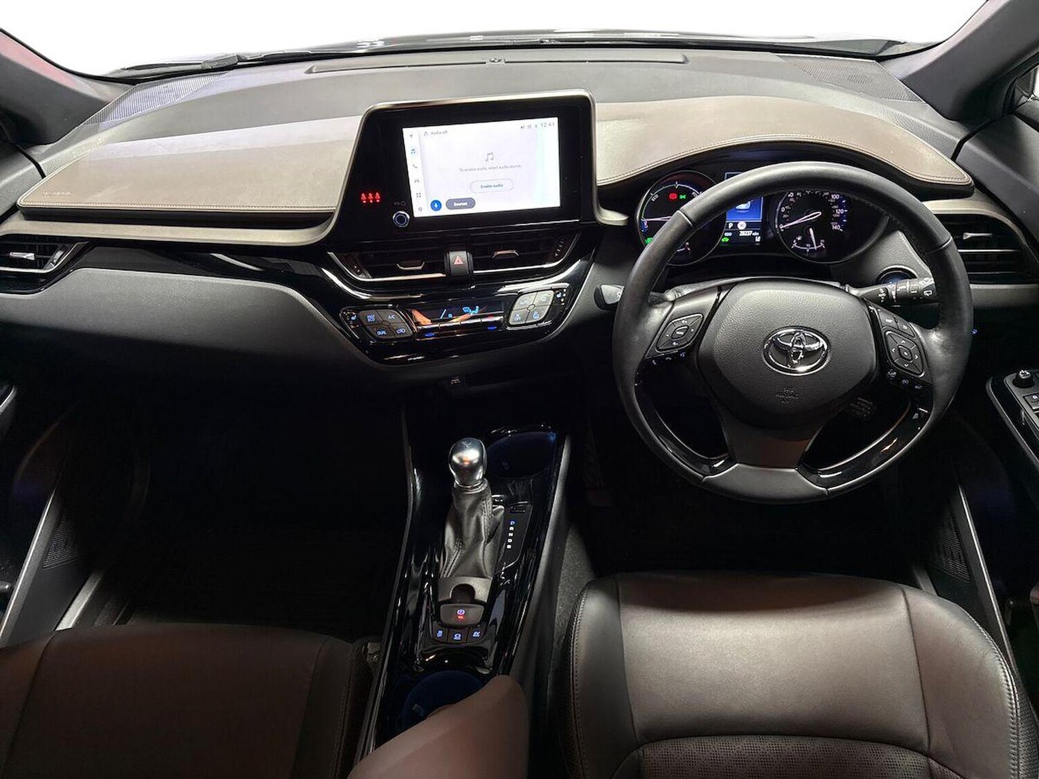 Used Toyota C-HR 2023 for sale - 76931612: Photo 8