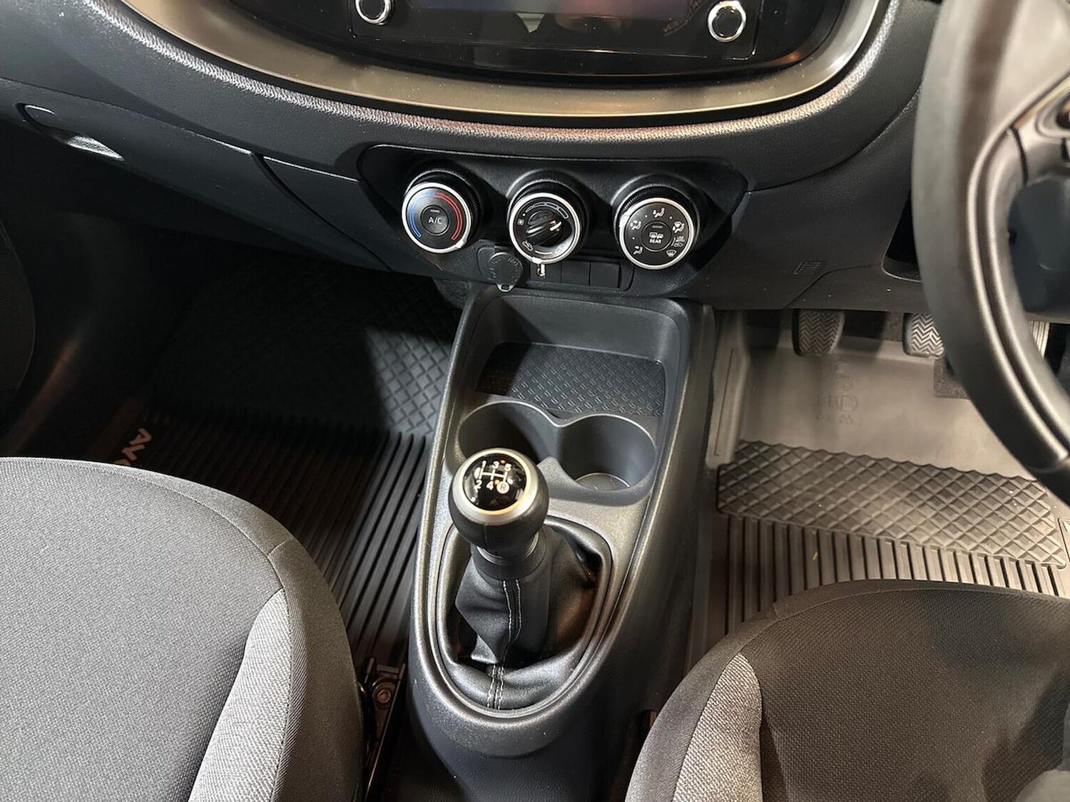 Used Toyota Aygo X 2024 for sale - 76114245: Photo 13