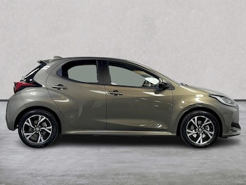 Used Toyota Yaris 2024 for sale - 75491020: Photo