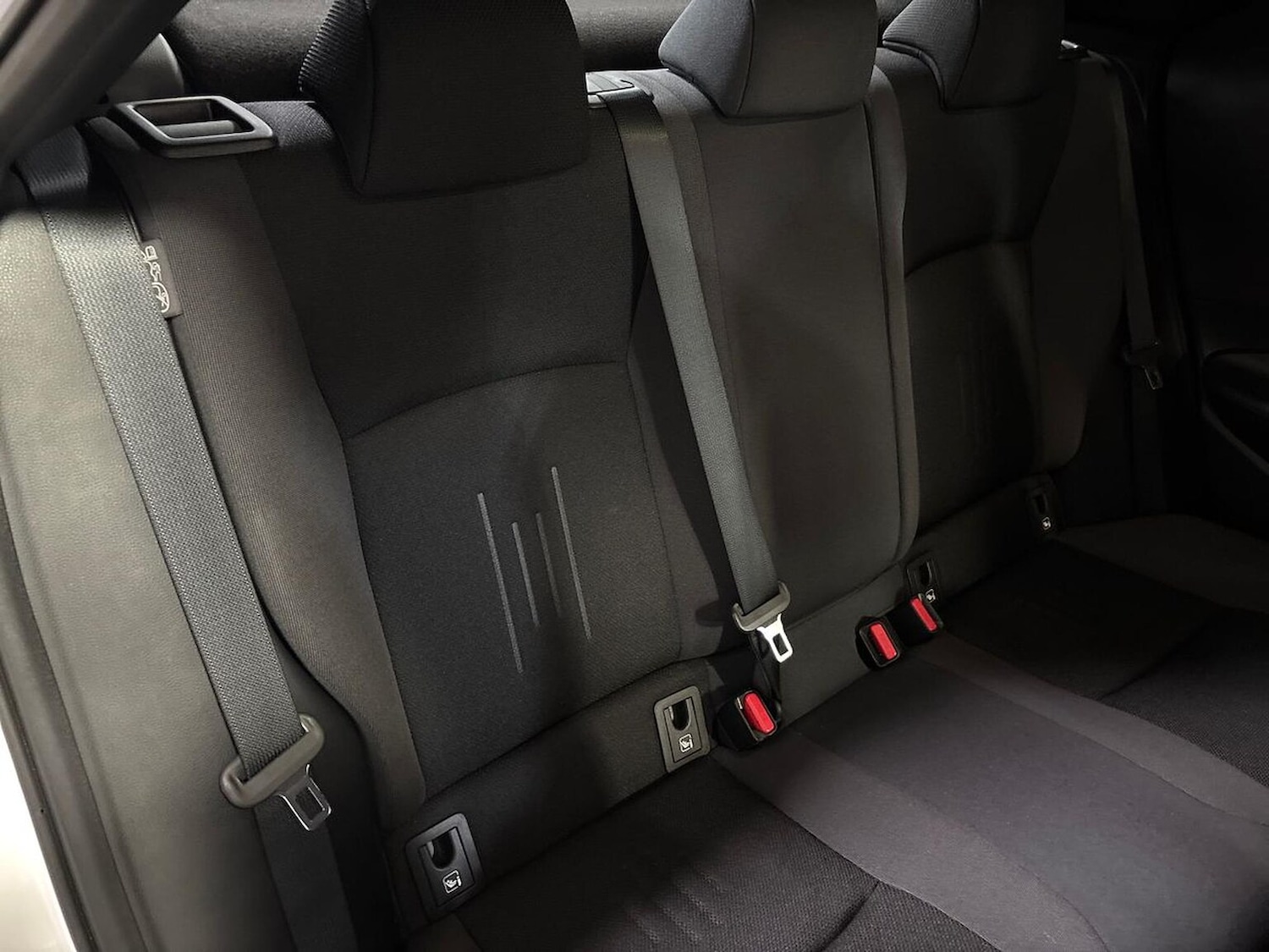 Used Toyota C-HR 2024 for sale - 76588589: Photo 16