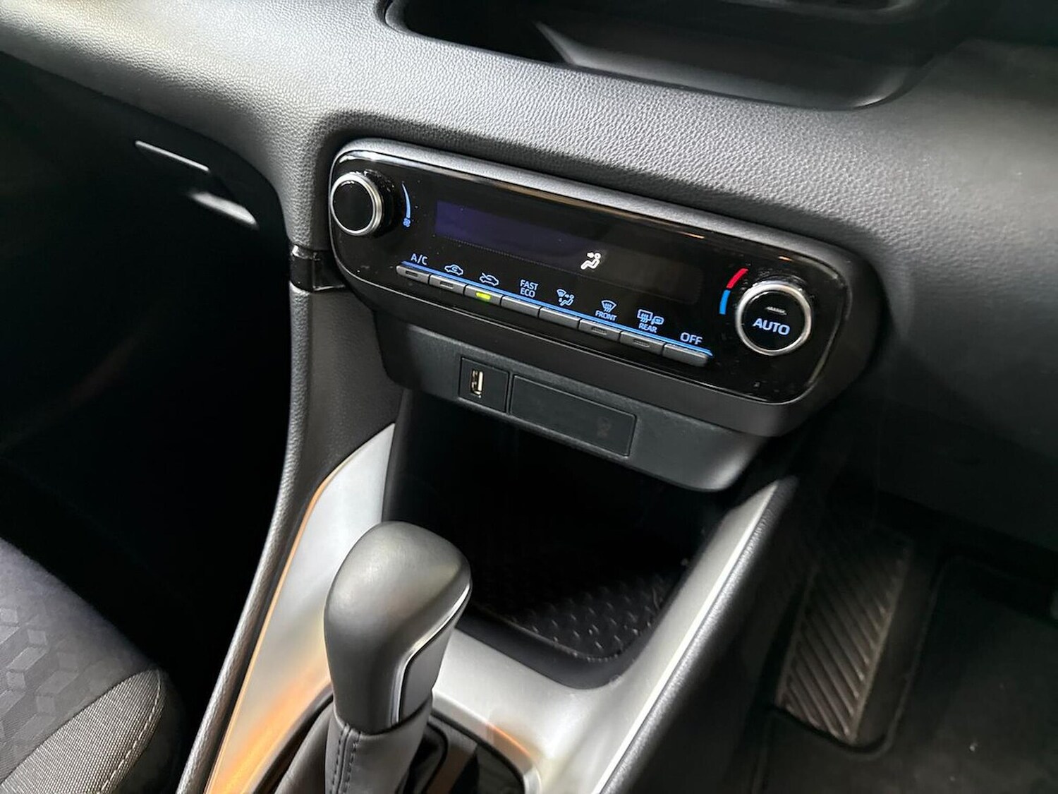 Used Toyota Yaris 2022 for sale - 78194231: Photo 14