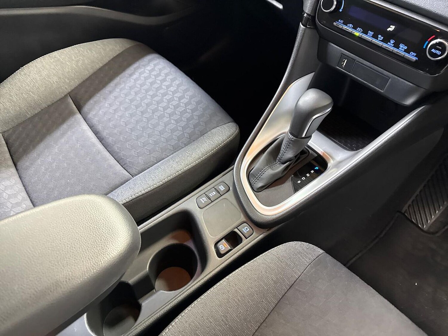 Used Toyota Yaris 2022 for sale - 78194231: Photo 15