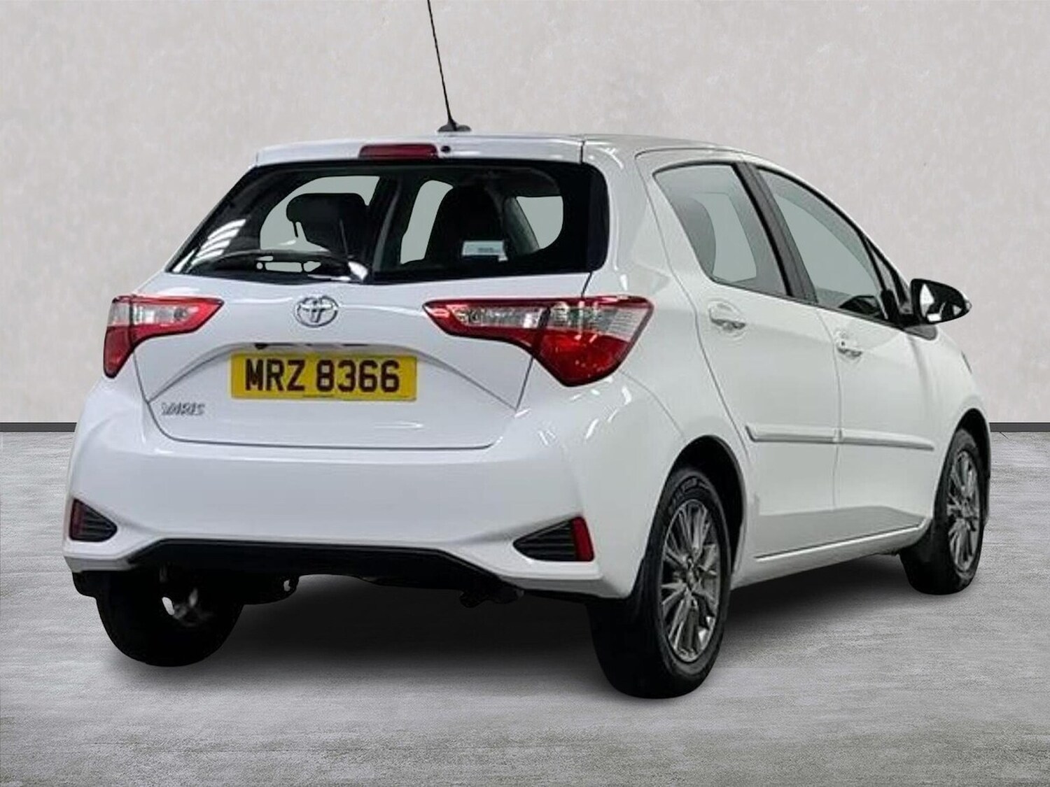 Used Toyota Yaris 2017 for sale - 77802124: Photo 18