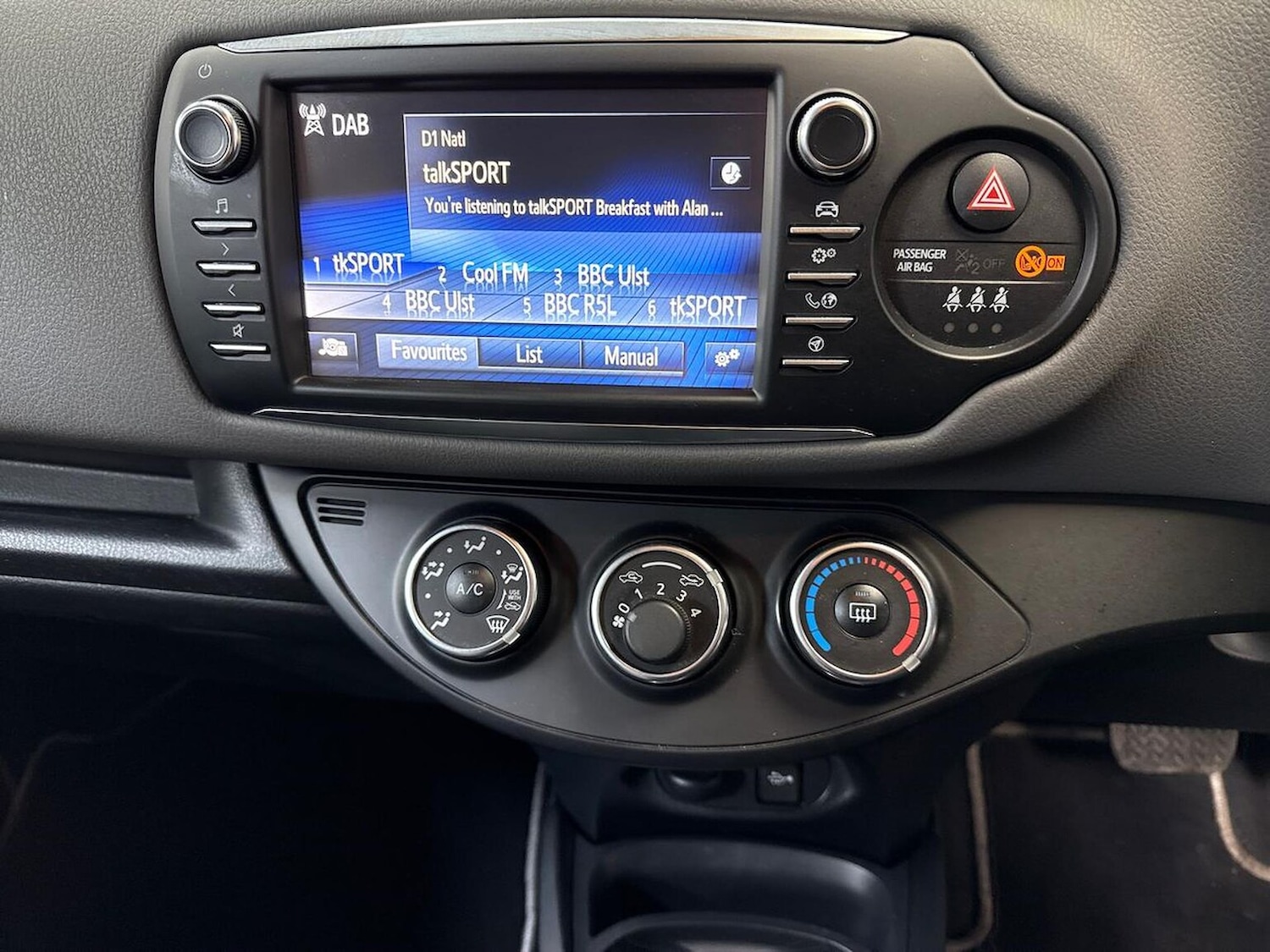 Used Toyota Yaris 2017 for sale - 77802124: Photo 23