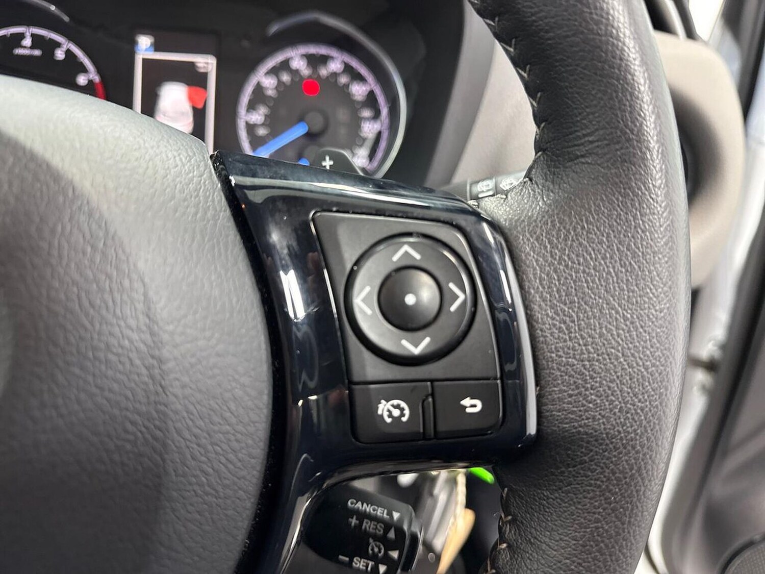 Used Toyota Yaris 2017 for sale - 77802124: Photo 25