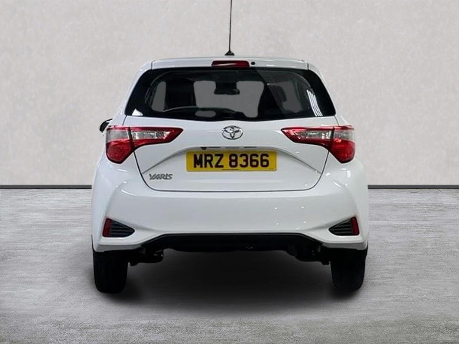 Used Toyota Yaris 2017 for sale - 77802124: Photo 4