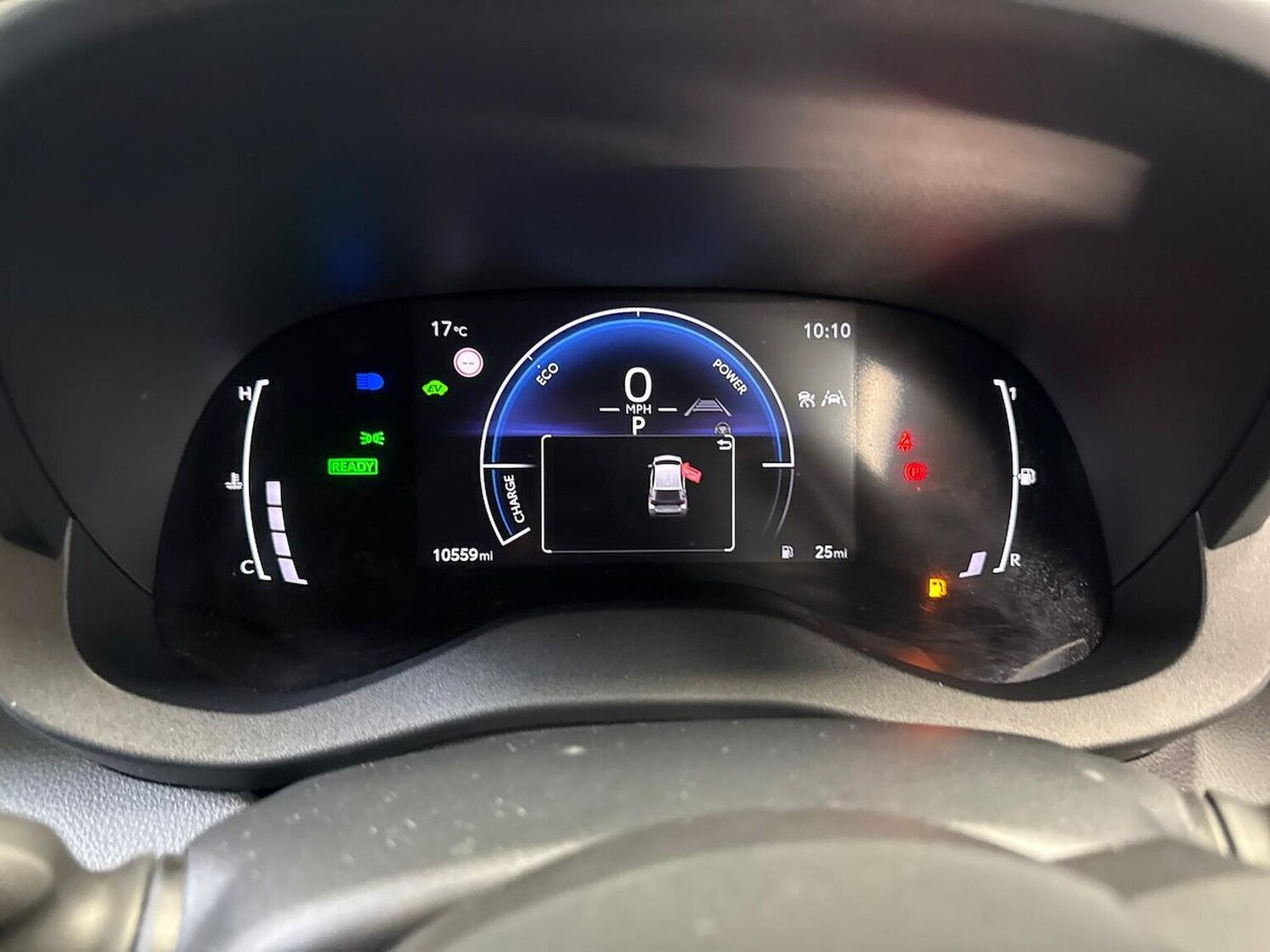 Used Toyota Yaris 2024 for sale - 76412523: Photo 10