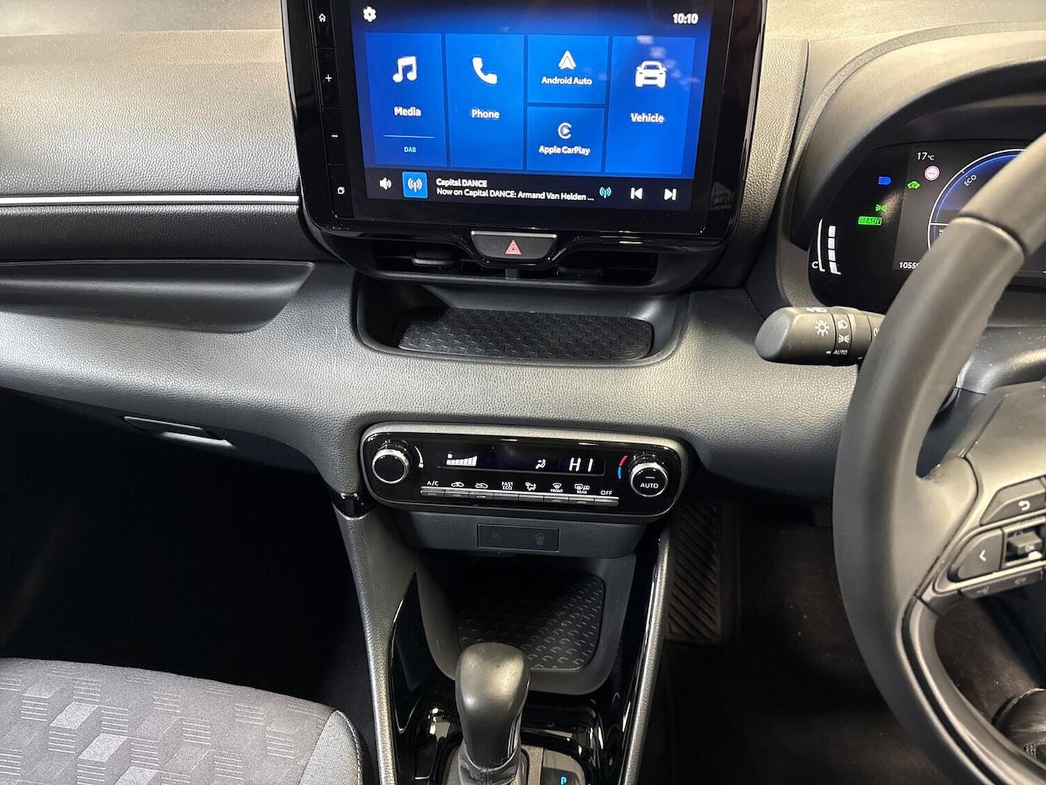 Used Toyota Yaris 2024 for sale - 76412523: Photo 13