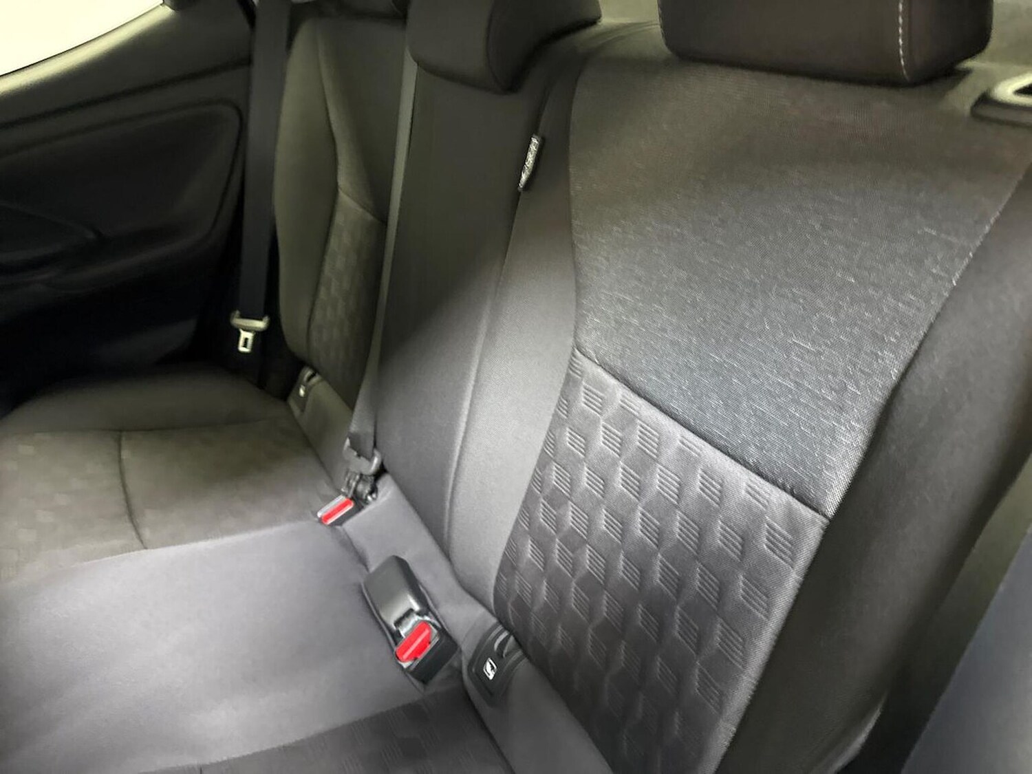 Used Toyota Yaris 2024 for sale - 76412523: Photo 16