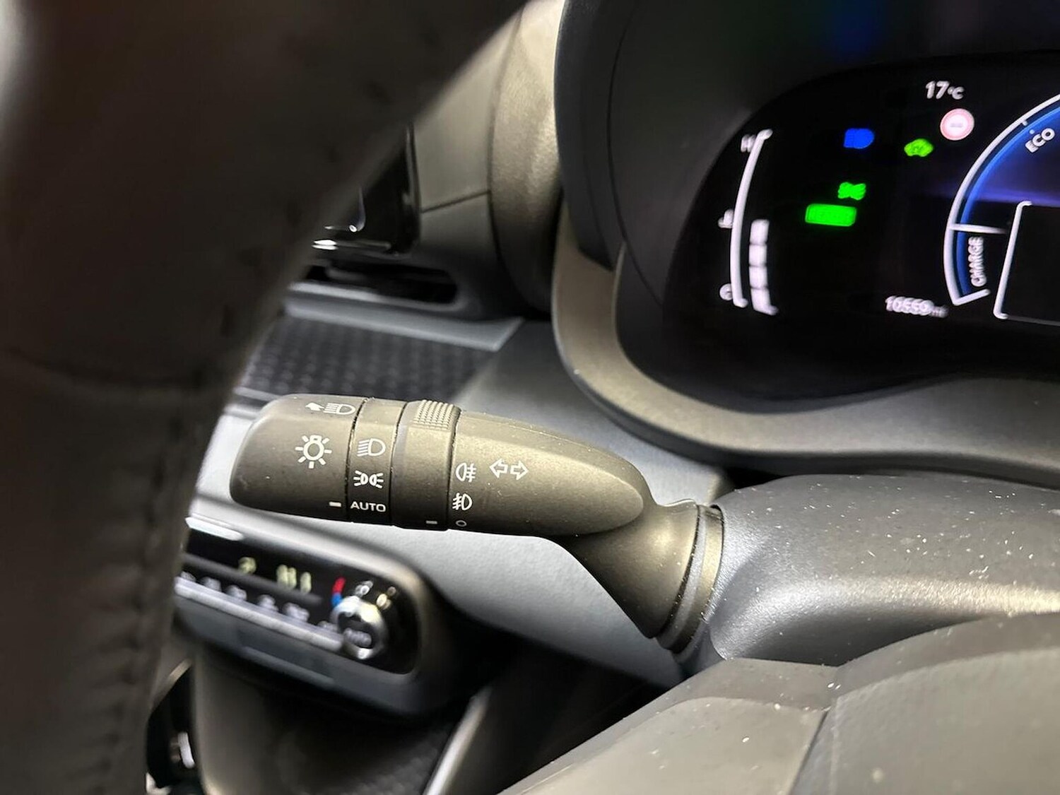 Used Toyota Yaris 2024 for sale - 76412523: Photo 26