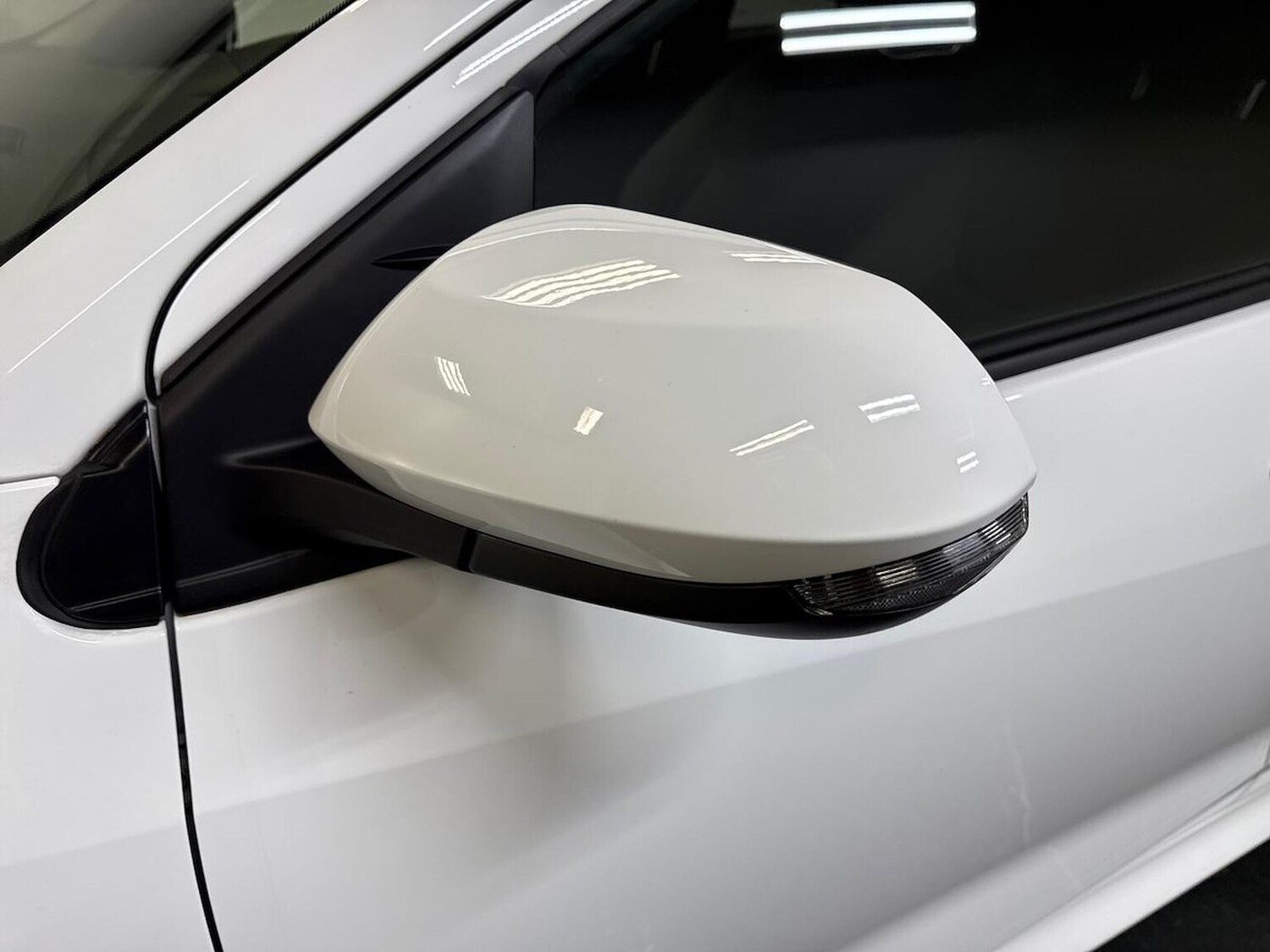 Used Toyota Yaris 2024 for sale - 76412523: Photo 30