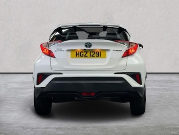 Used Toyota C-HR 2017 for sale - 79055801: Photo