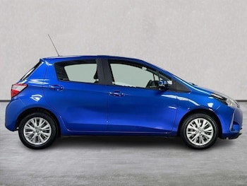 Used Toyota Yaris 2017 for sale - 78889249: Photo
