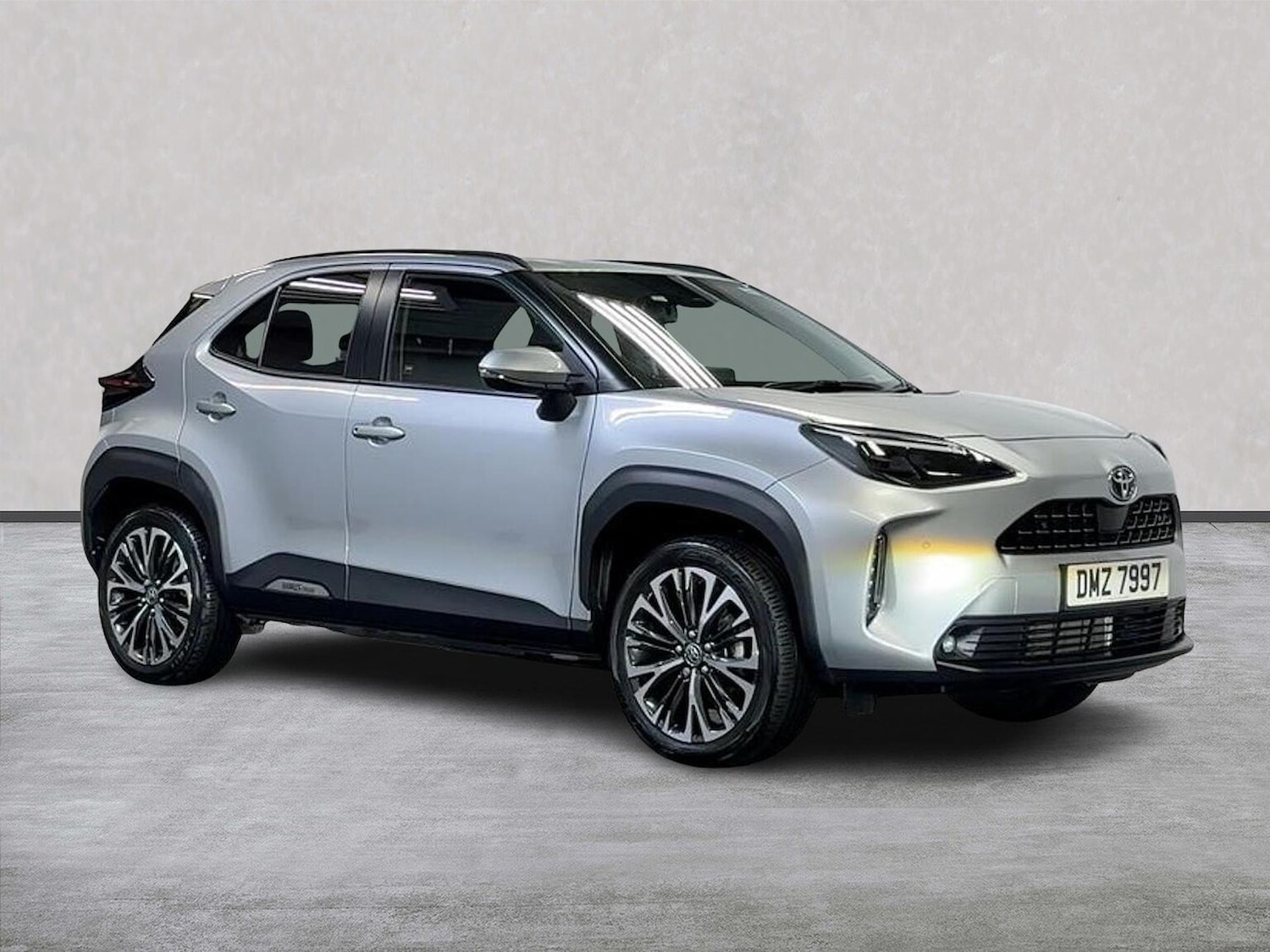 Used Toyota Yaris Cross 2024 for sale - 76324572: Photo 1