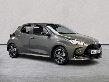 Used Toyota Yaris 2022 for sale - 75638639: Photo