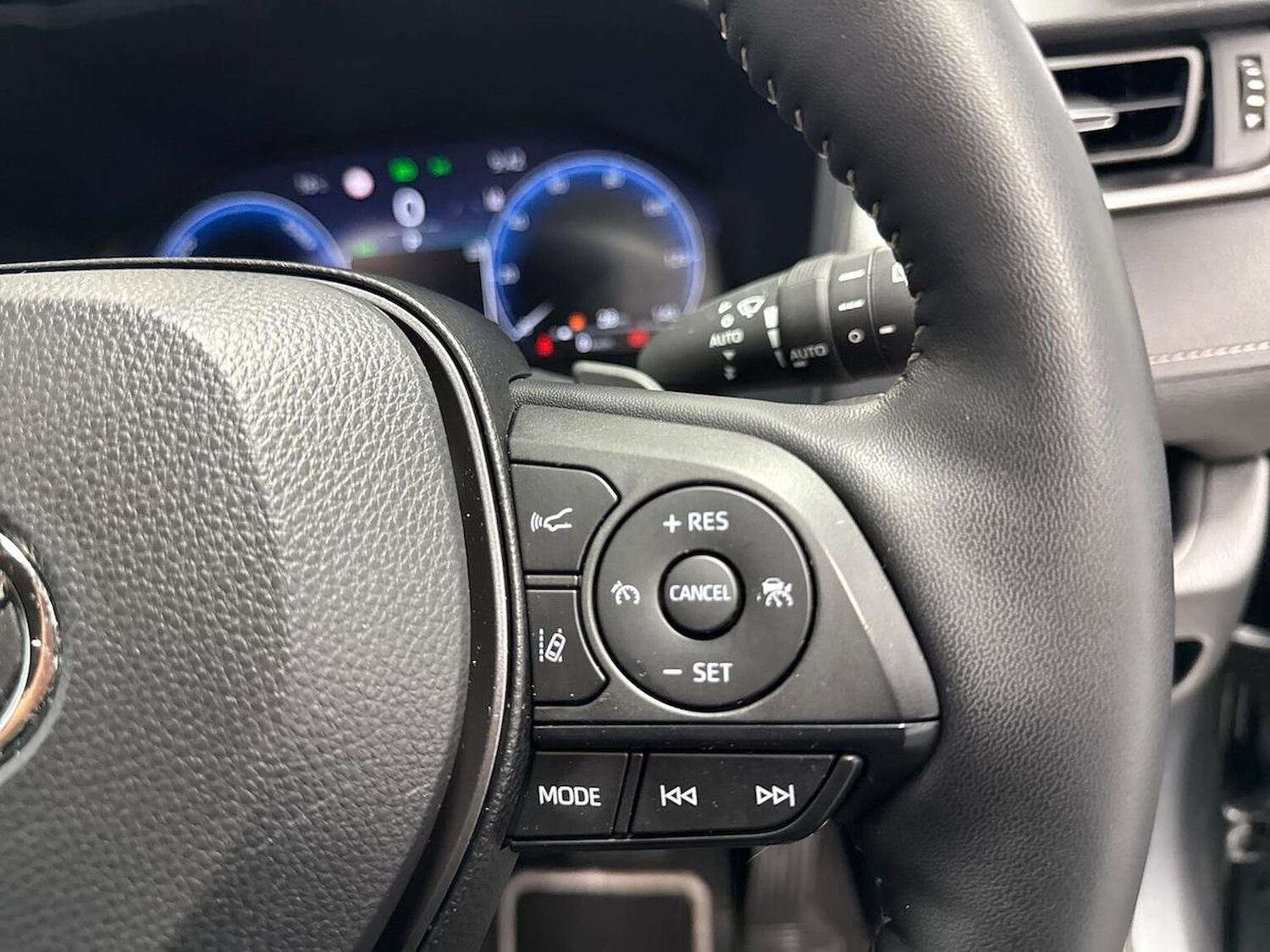 Used Toyota RAV4 2024 for sale - 76268270: Photo 25
