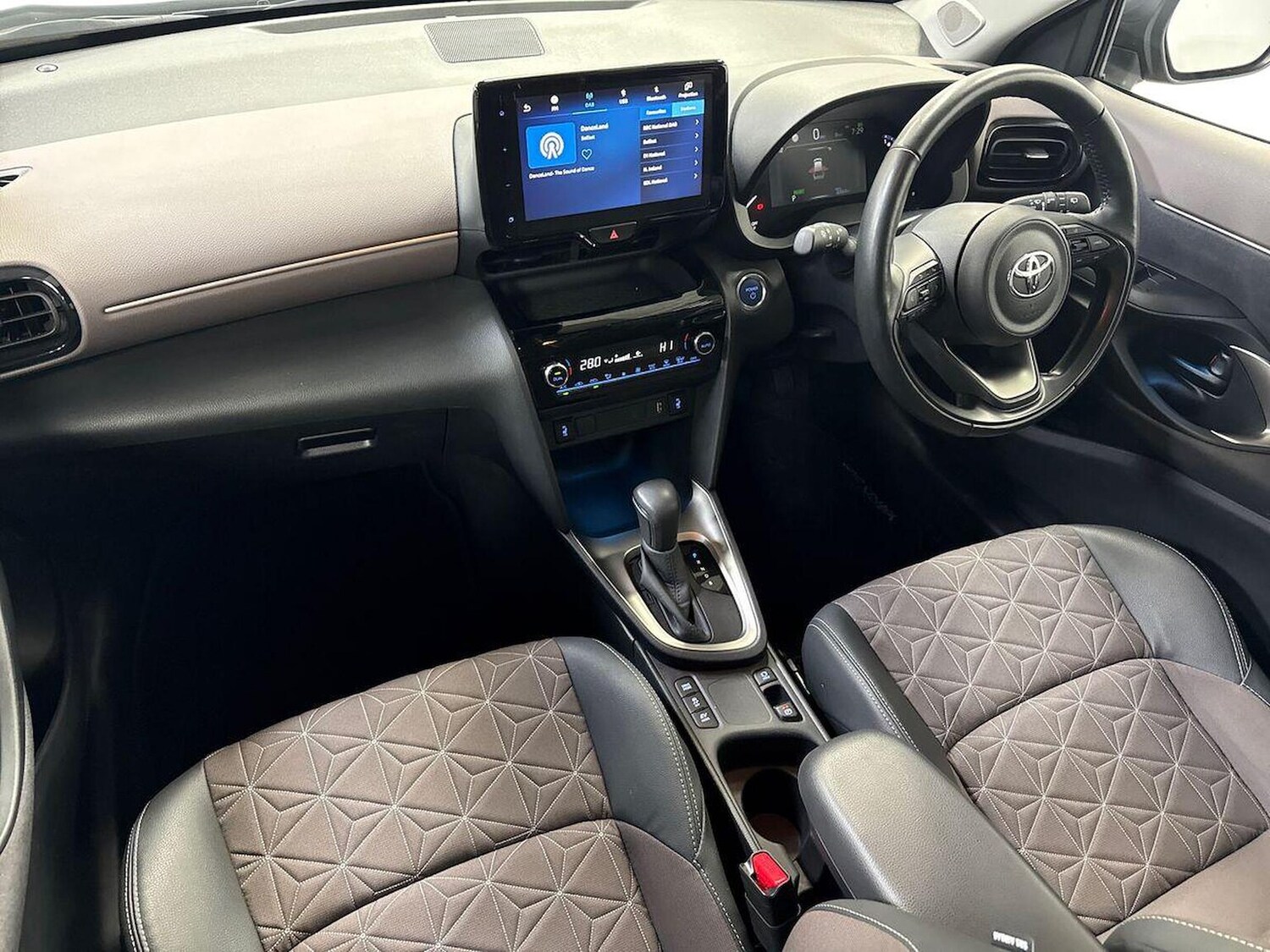 Used Toyota Yaris Cross 2023 for sale - 78194253: Photo 10