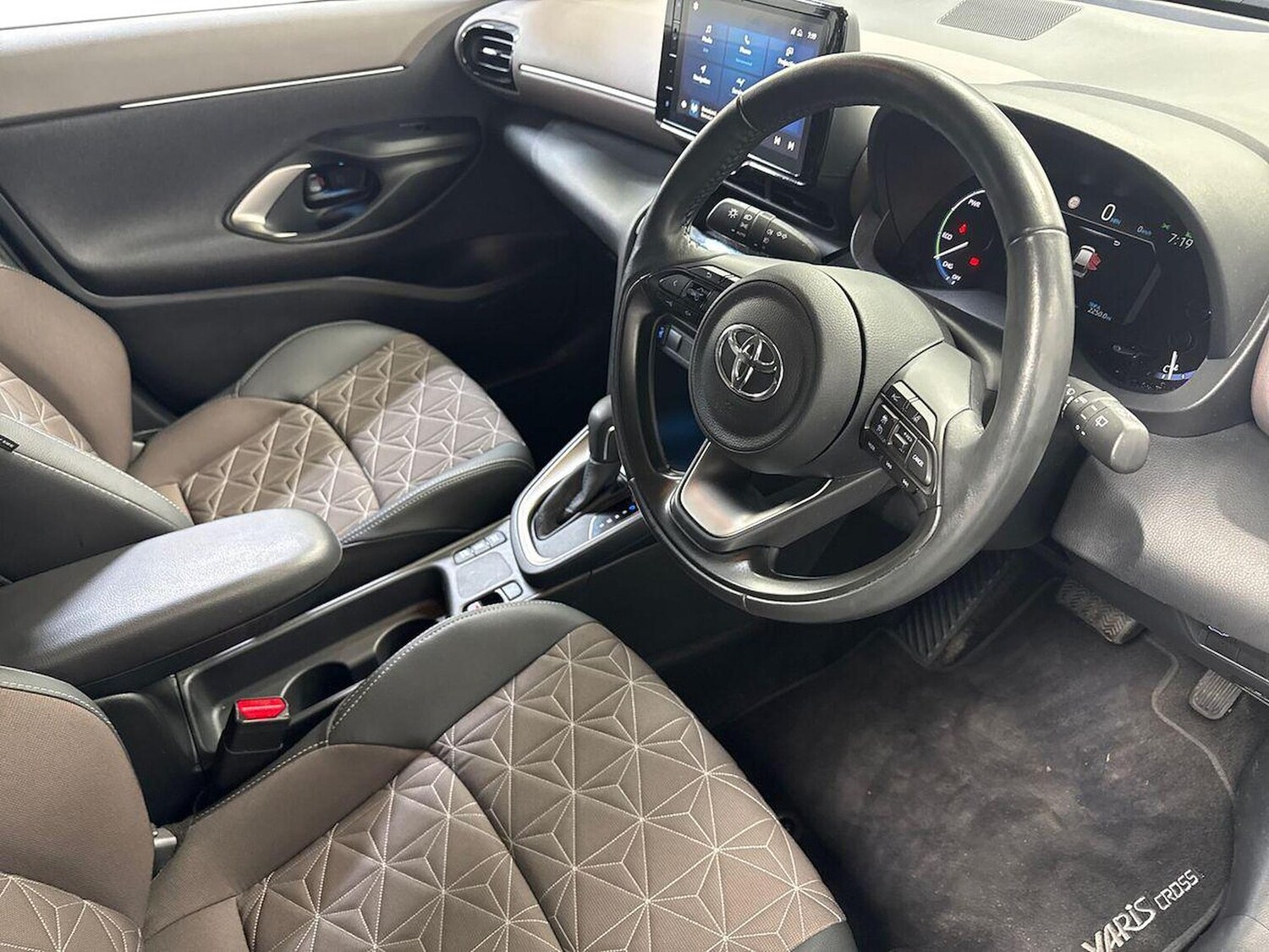 Used Toyota Yaris Cross 2023 for sale - 78194253: Photo 17