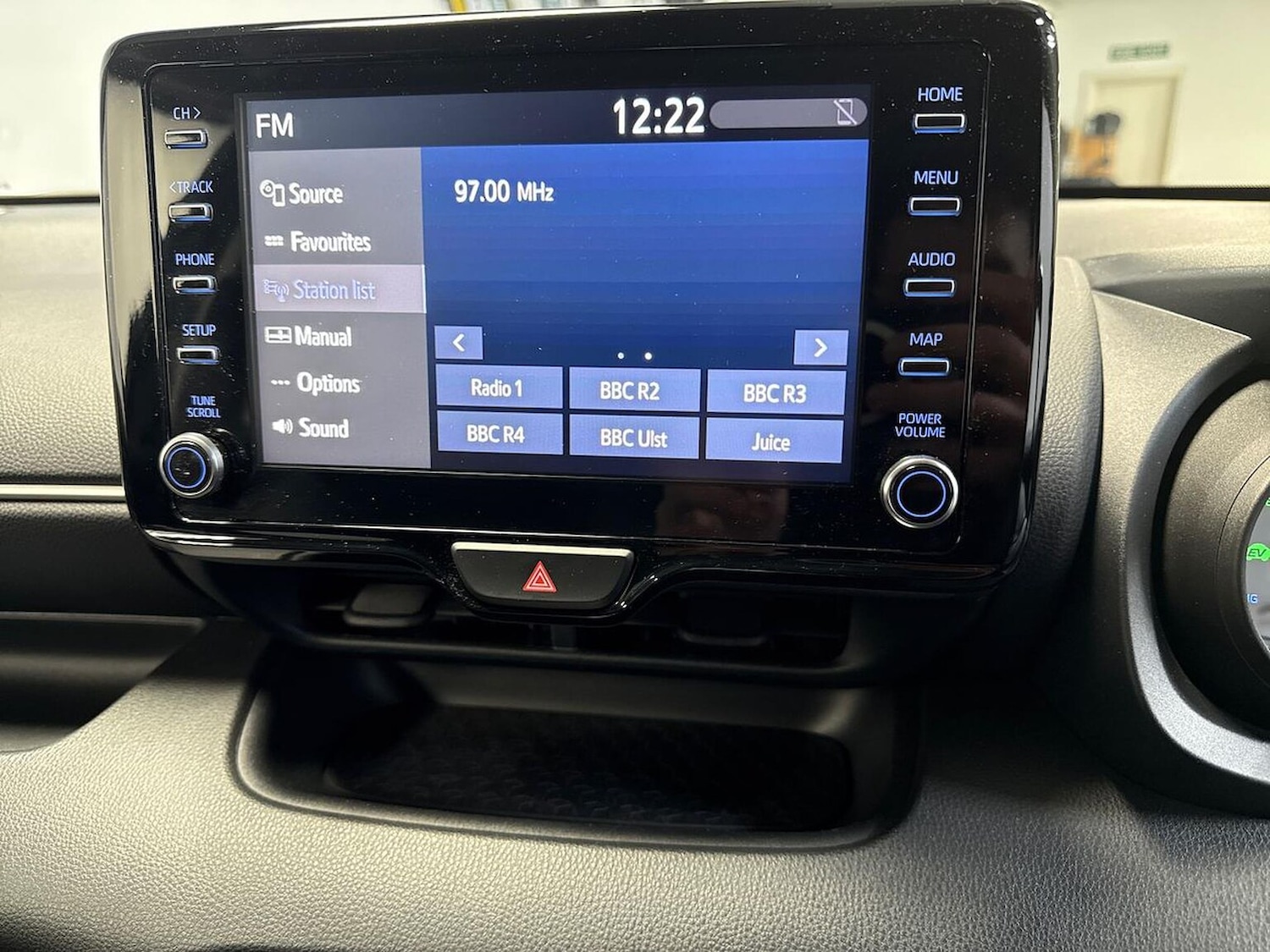 Used Toyota Yaris 2023 for sale - 76693353: Photo 11