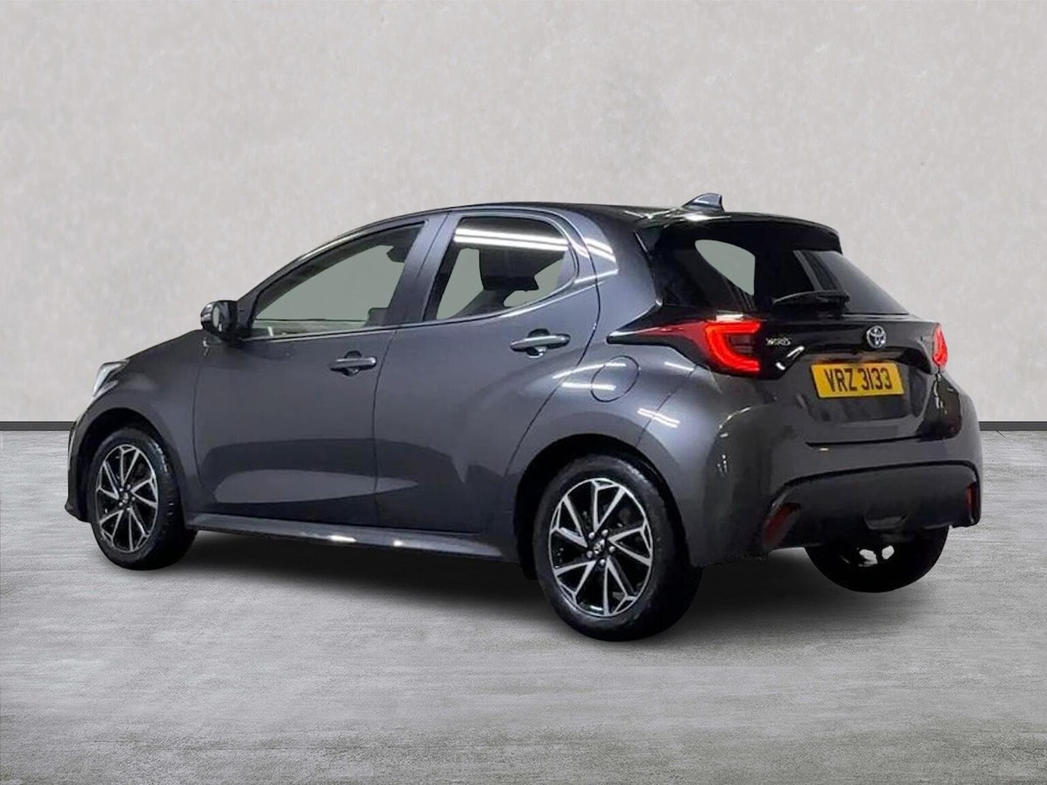 Used Toyota Yaris 2023 for sale - 76693353: Photo 2