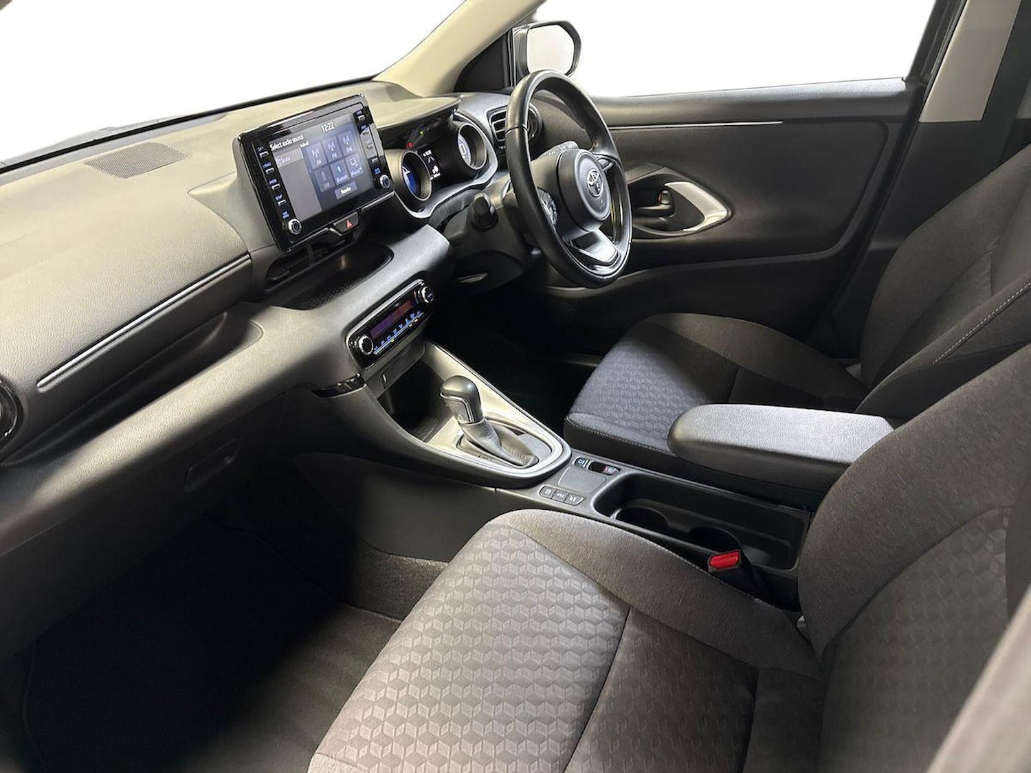 Used Toyota Yaris 2023 for sale - 76693353: Photo 7