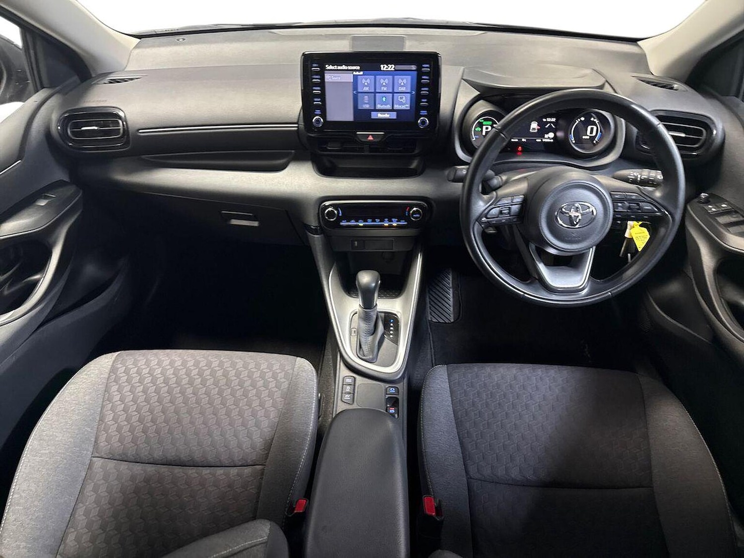 Used Toyota Yaris 2023 for sale - 76693353: Photo 8