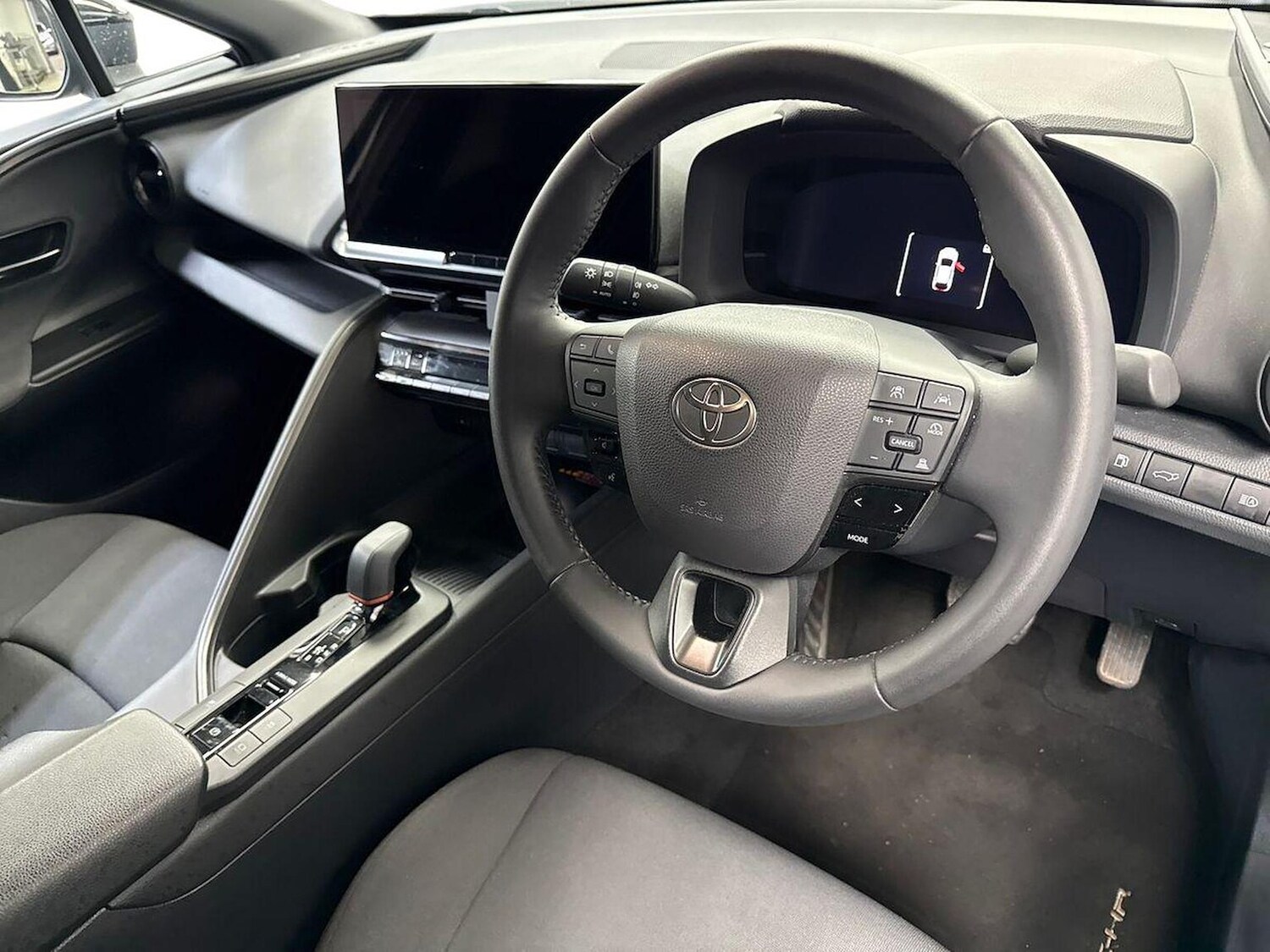 Used Toyota C-HR 2024 for sale - 78194219: Photo 10