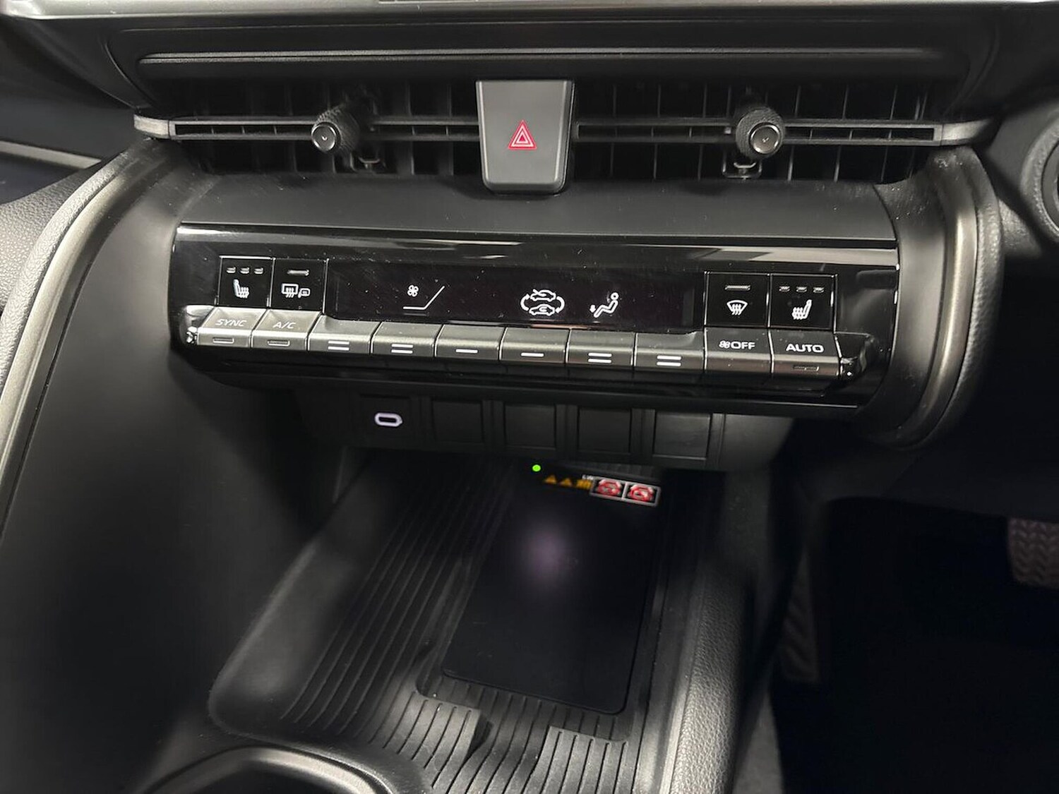 Used Toyota C-HR 2024 for sale - 78194219: Photo 14