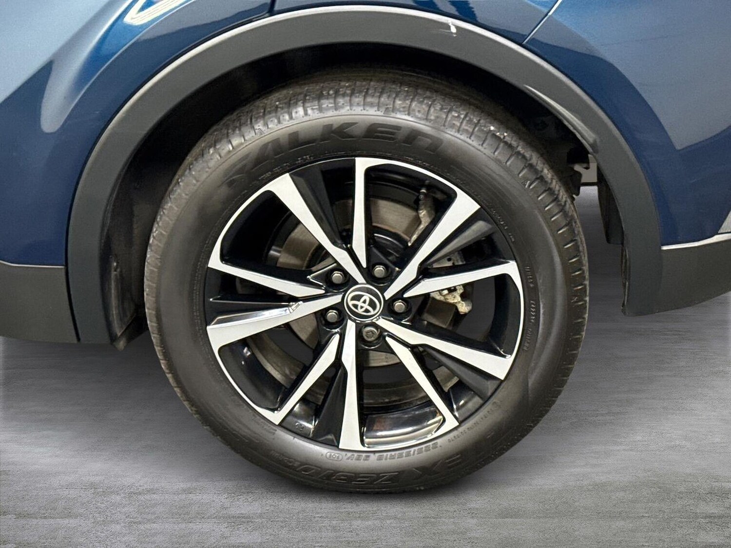 Used Toyota C-HR 2024 for sale - 78194219: Photo 8