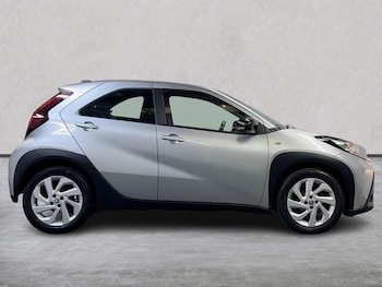 Used Toyota Aygo X 2023 for sale - 75999653: Photo 3