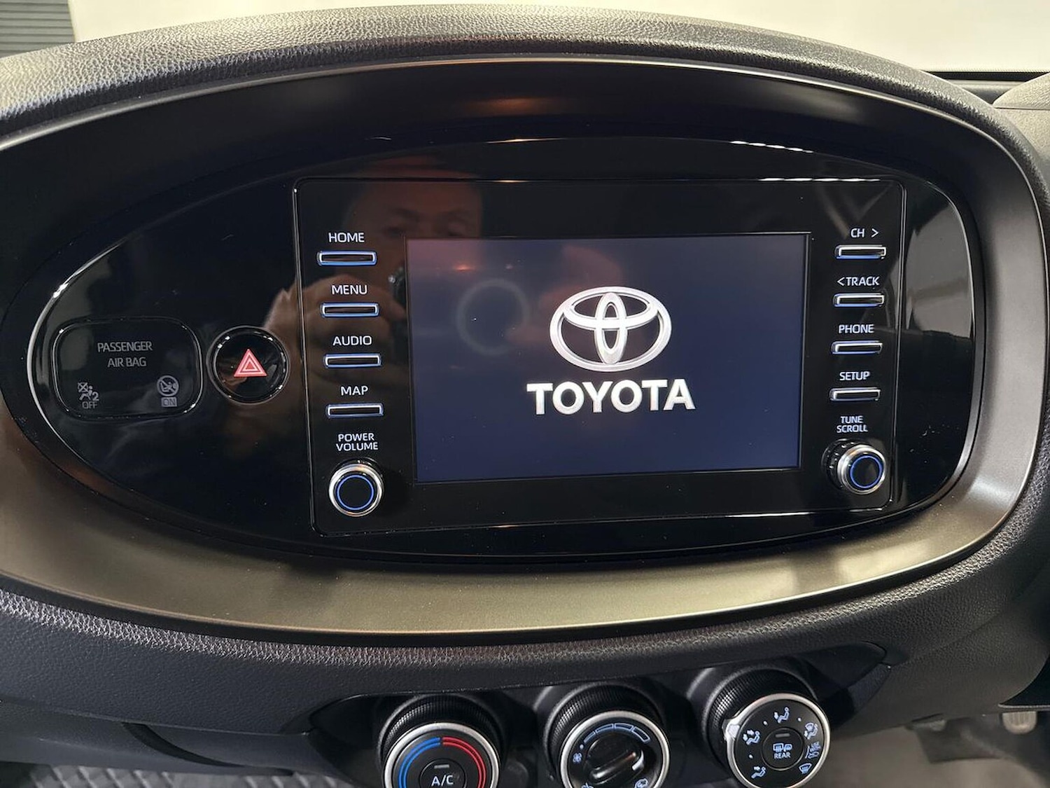 Used Toyota Aygo X 2024 for sale - 76809399: Photo 11