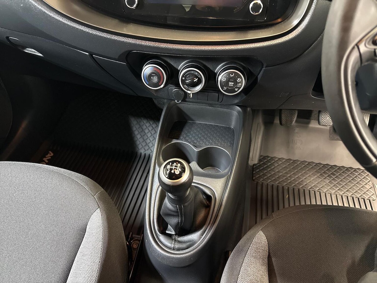 Used Toyota Aygo X 2024 for sale - 76809399: Photo 13