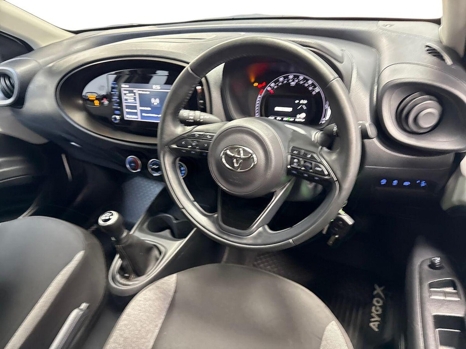 Used Toyota Aygo X 2024 for sale - 76809399: Photo 15