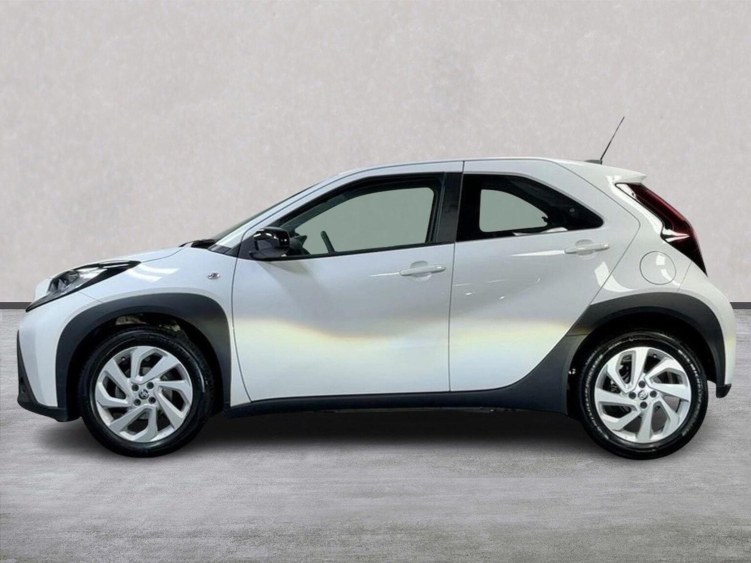 Used Toyota Aygo X 2024 for sale - 76809399: Photo 19