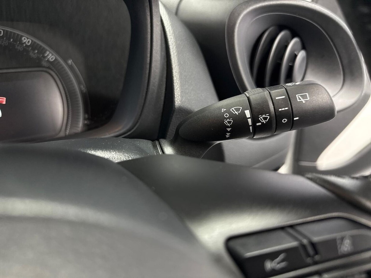 Used Toyota Aygo X 2024 for sale - 76809399: Photo 26