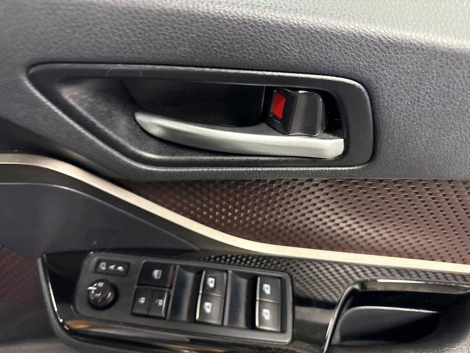 Used Toyota C-HR 2018 for sale - 78192791: Photo 23