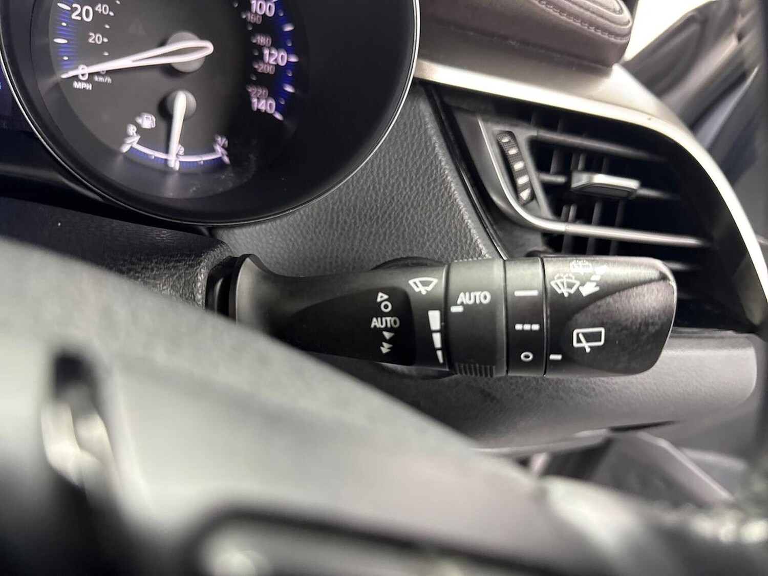 Used Toyota C-HR 2018 for sale - 78192791: Photo 29