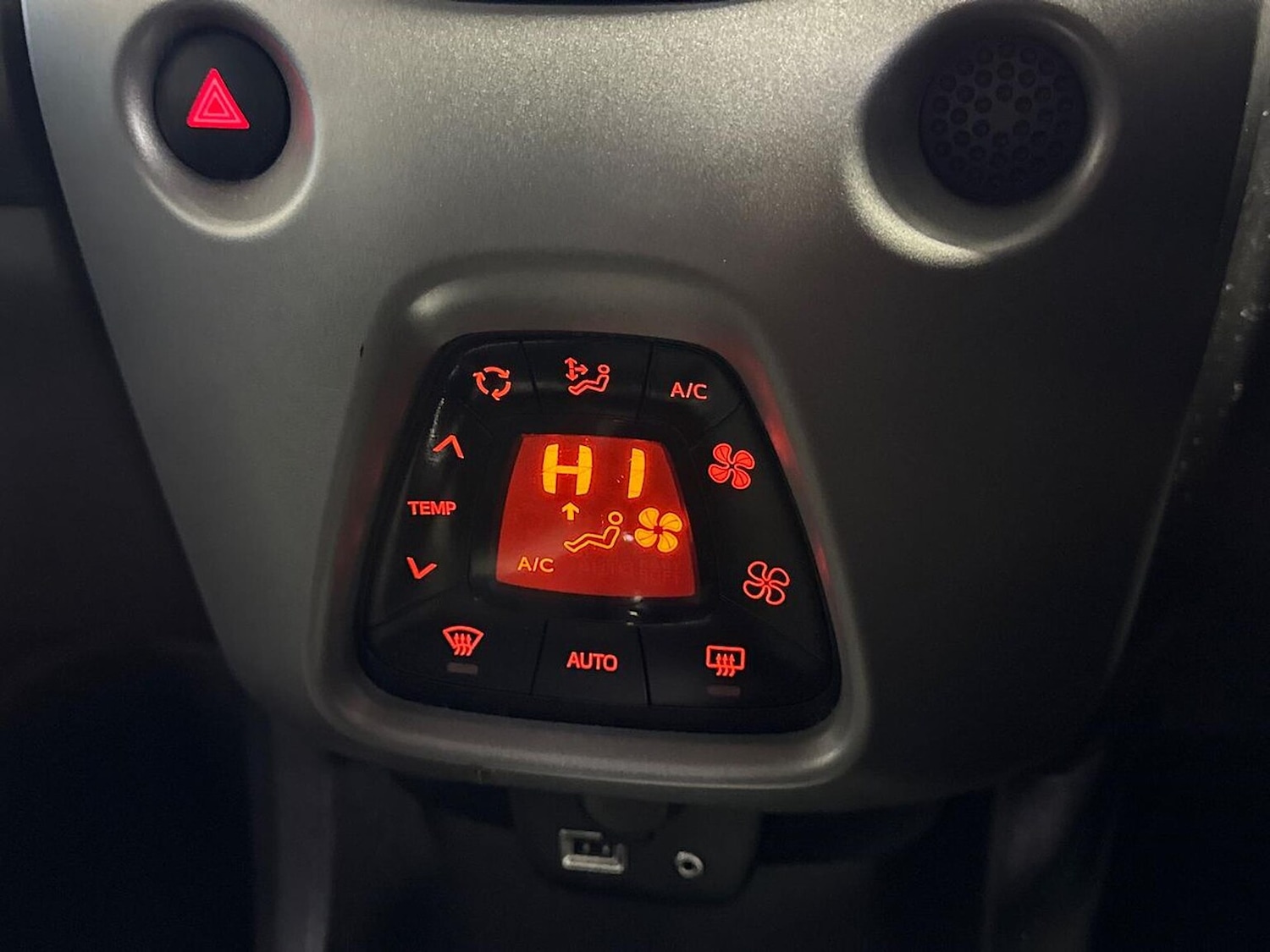 Used Toyota AYGO 2020 for sale - 76758885: Photo 23