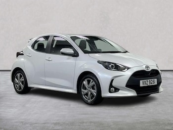 Used Toyota Yaris 2024 for sale - 79150908: Photo