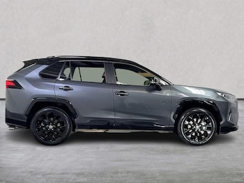 Used Toyota RAV4 2021 for sale - 79341136: Photo