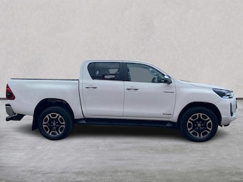 Used Toyota Hilux 2022 for sale - 75490685: Photo