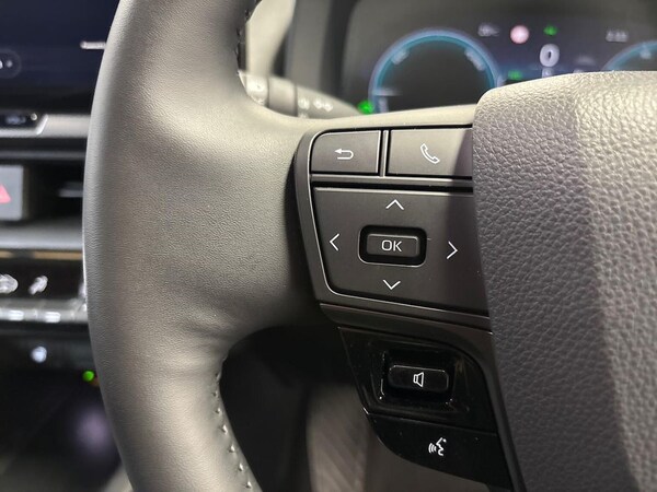 Used Toyota C-HR 2024 for sale - 76194516: Photo 24