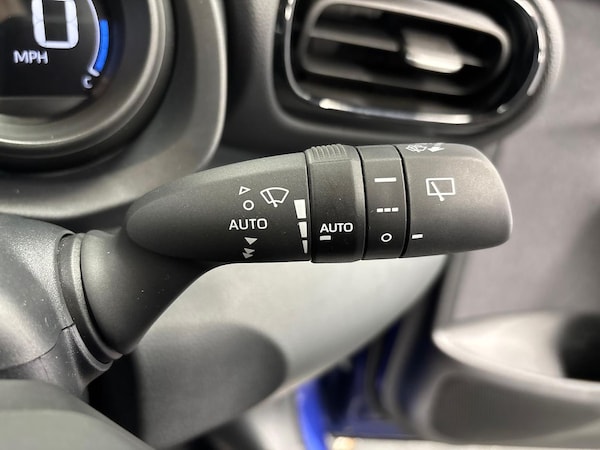Used Toyota Yaris Cross 2023 for sale - 75587376: Photo 26