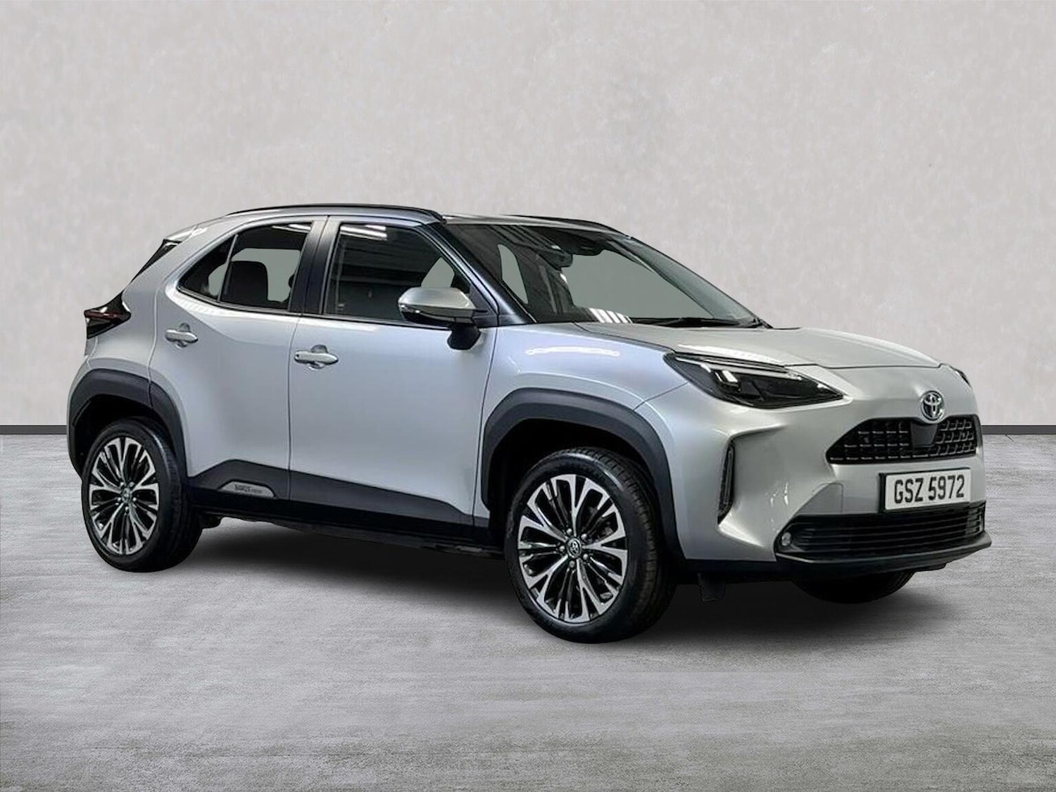Used Toyota Yaris Cross 2023 for sale - 76026092: Photo 1