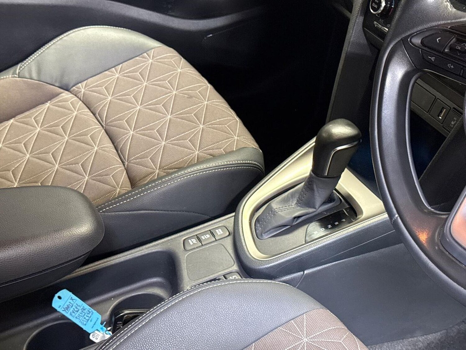 Used Toyota Yaris Cross 2023 for sale - 76026092: Photo 13