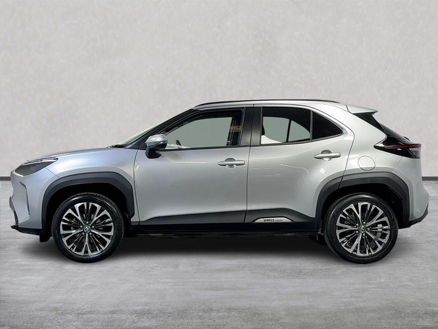 Used Toyota Yaris Cross 2023 for sale - 76026092: Photo 19