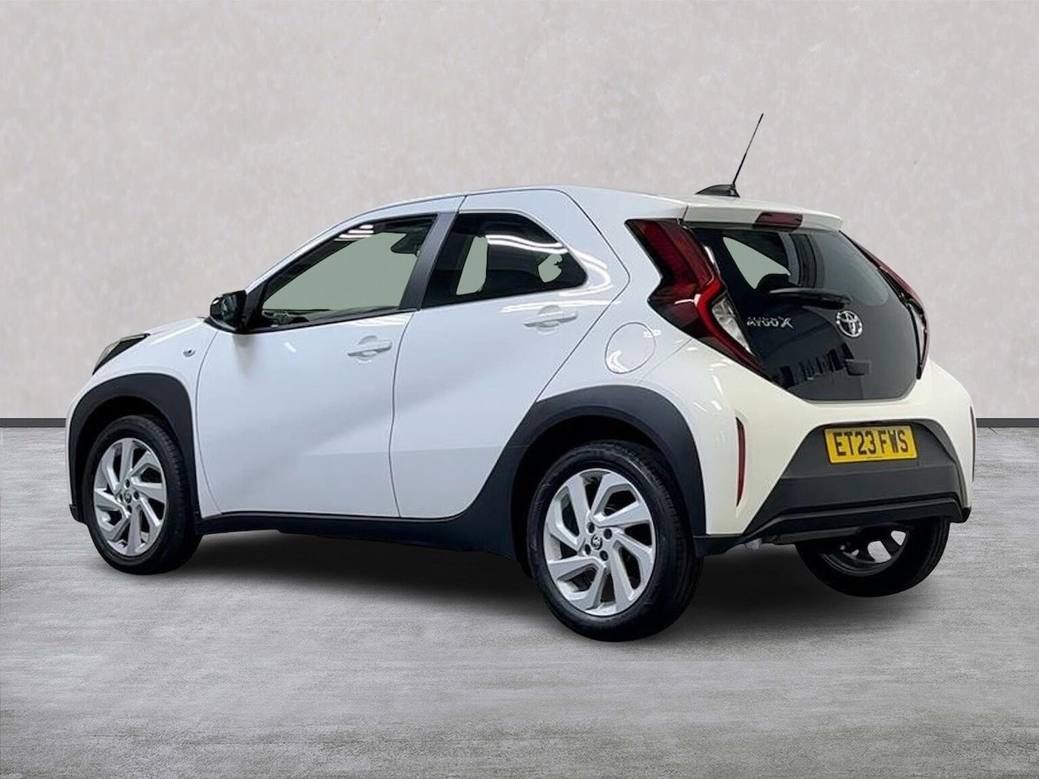Used Toyota Aygo X 2023 for sale - 76011047: Photo 2