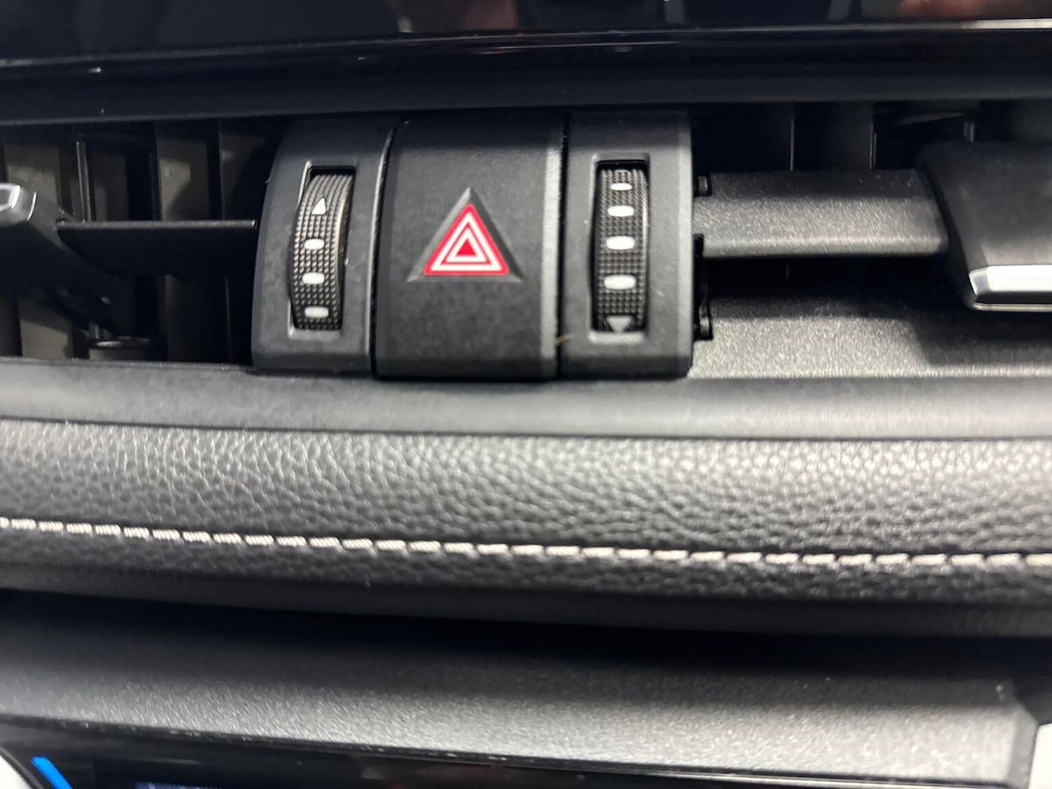 Used Toyota RAV4 2022 for sale - 76605589: Photo 22