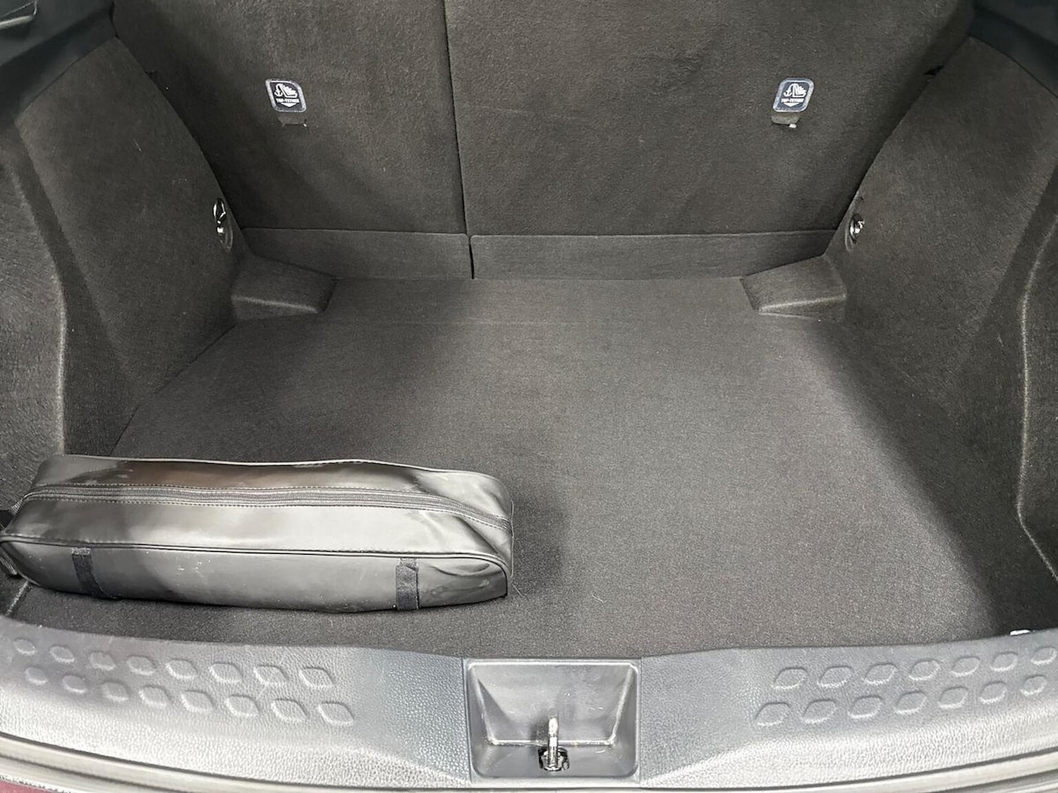 Used Toyota C-HR 2022 for sale - 77635468: Photo 17