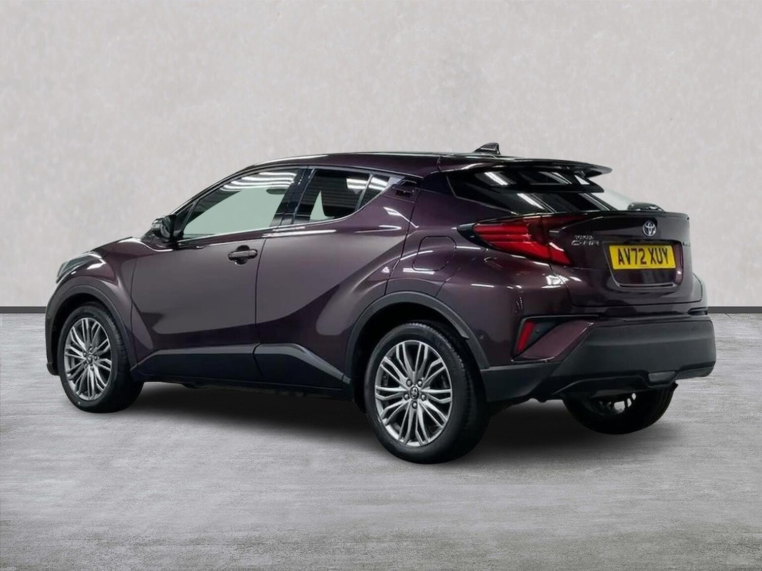 Used Toyota C-HR 2022 for sale - 77635468: Photo 2